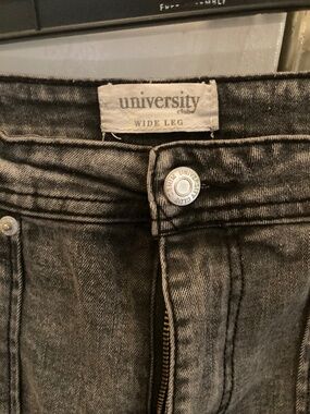 University Club wide leg jeans